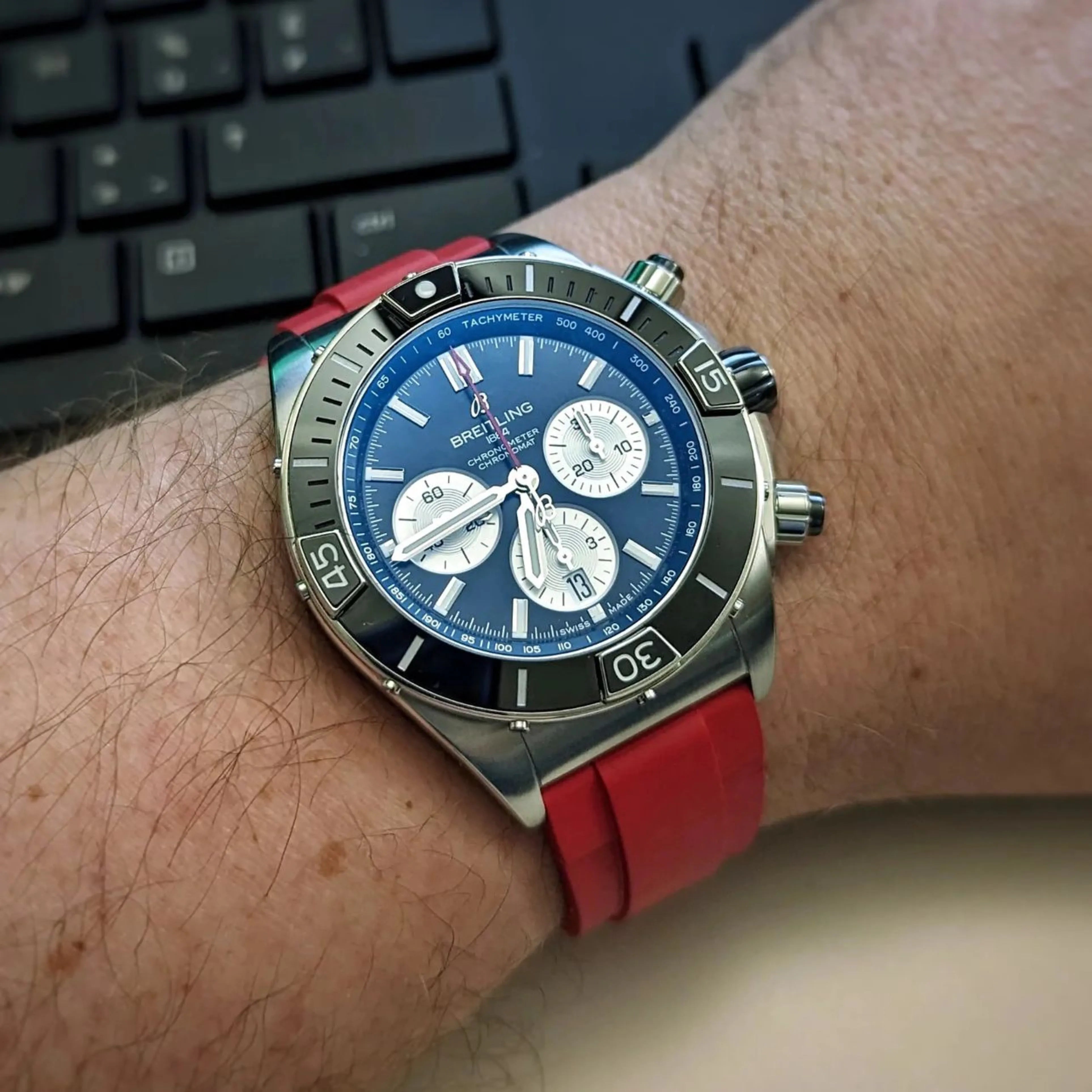 Straight Rubber Strap Breitling Chronomat B01 44 ZEALANDE®