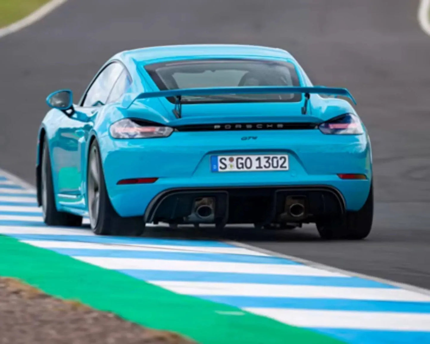 WHY MIAMI BLUE IS A FANTASTIC COLOUR OPTION FOR YOUR WATCH