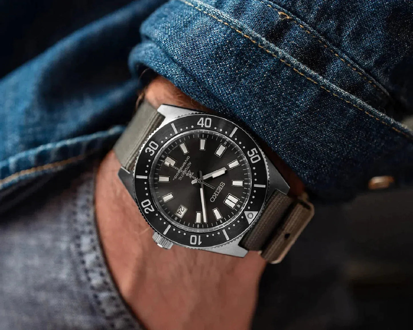 HOW TO CHANGE A SEIKO WATCH BAND?