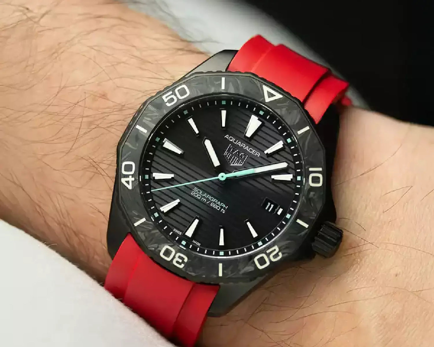 CARBON AND CERAMICS - MODERN MATERIALS IN TAG HEUER WATCHES