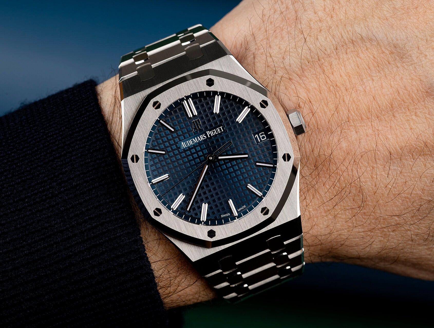 THE NEW SWATCH COLLABORATION WITH AUDEMARS PIGUET – ZEALANDE