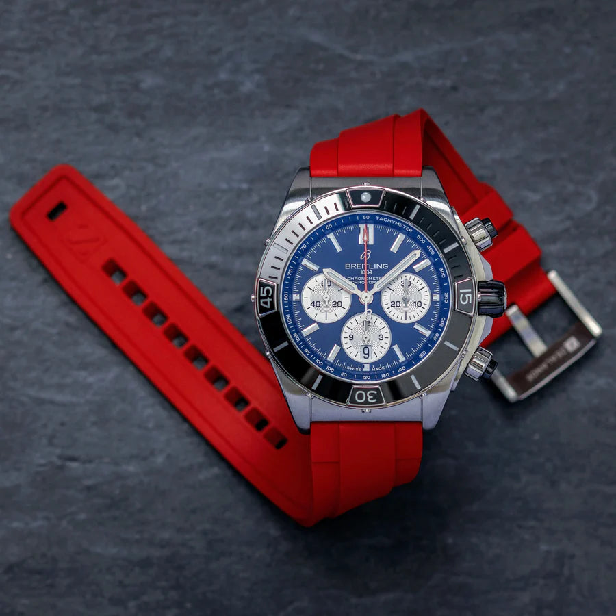 Breitling Navitimer on ZEALANDE red rubber strap