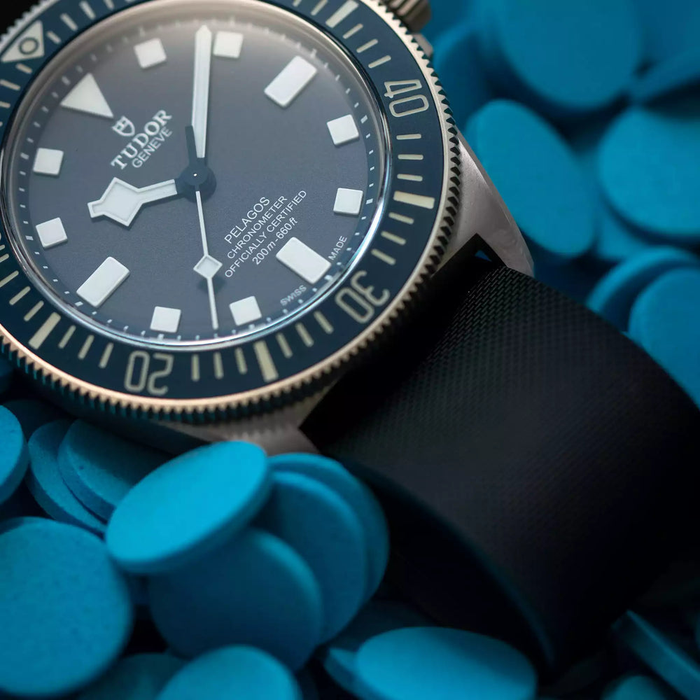 
                  
                    22mm wide Single Pass Rubber Strap for Tudor® Pelagos FXD Blue Dial
                  
                