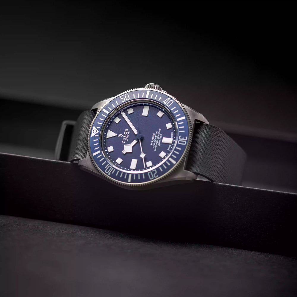 
                  
                    22mm wide Single Pass Rubber Strap for Tudor® Pelagos FXD Blue Dial
                  
                