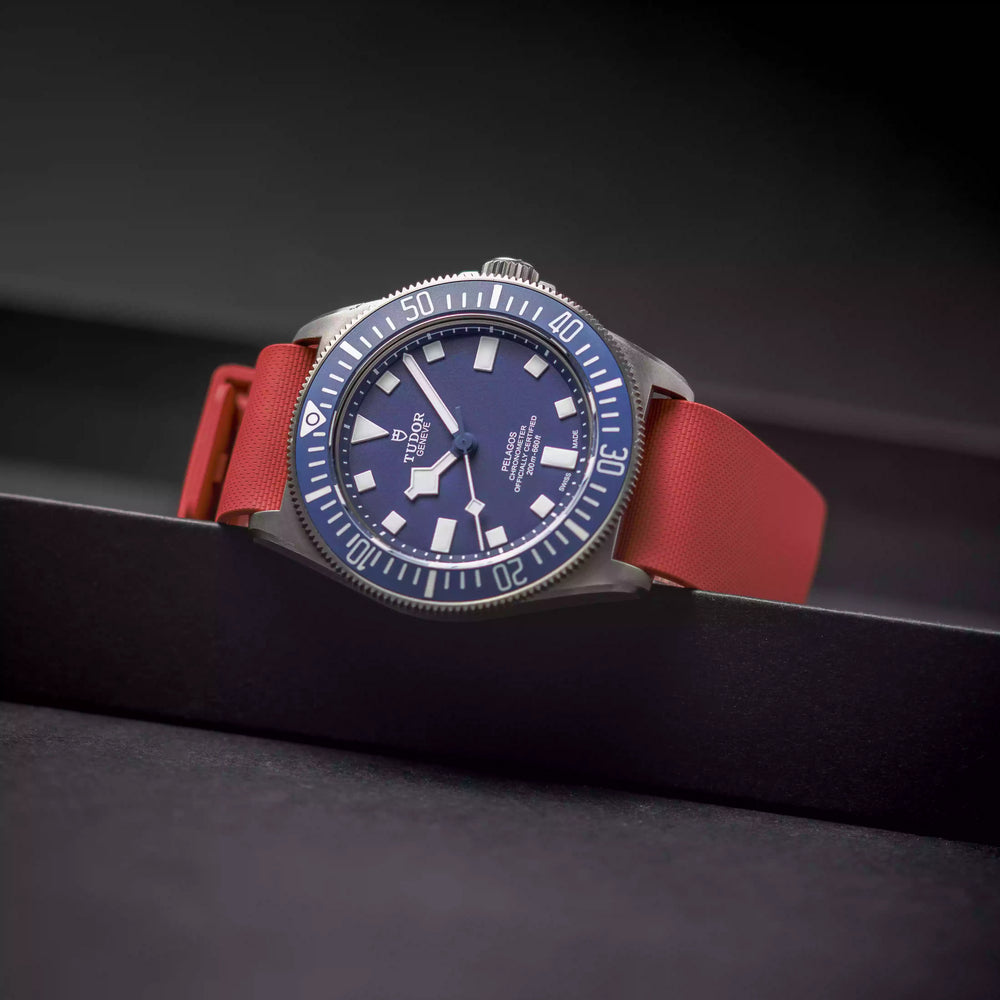 
                  
                    22mm wide Single Pass Rubber Strap for Tudor® Pelagos FXD Blue Dial
                  
                