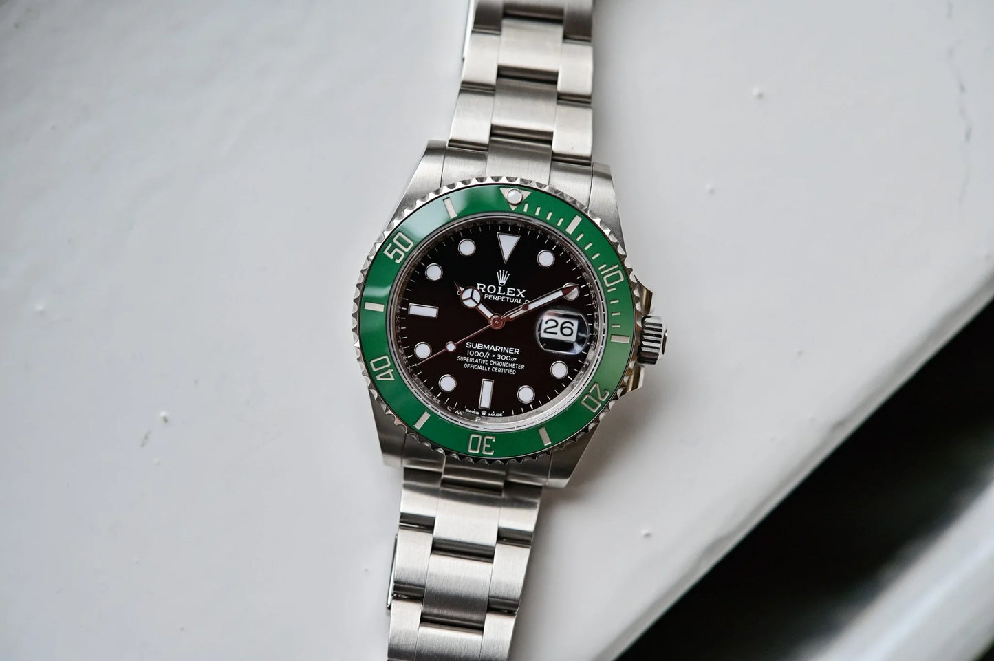 Rolex submariner Green Bezel on oyster strap